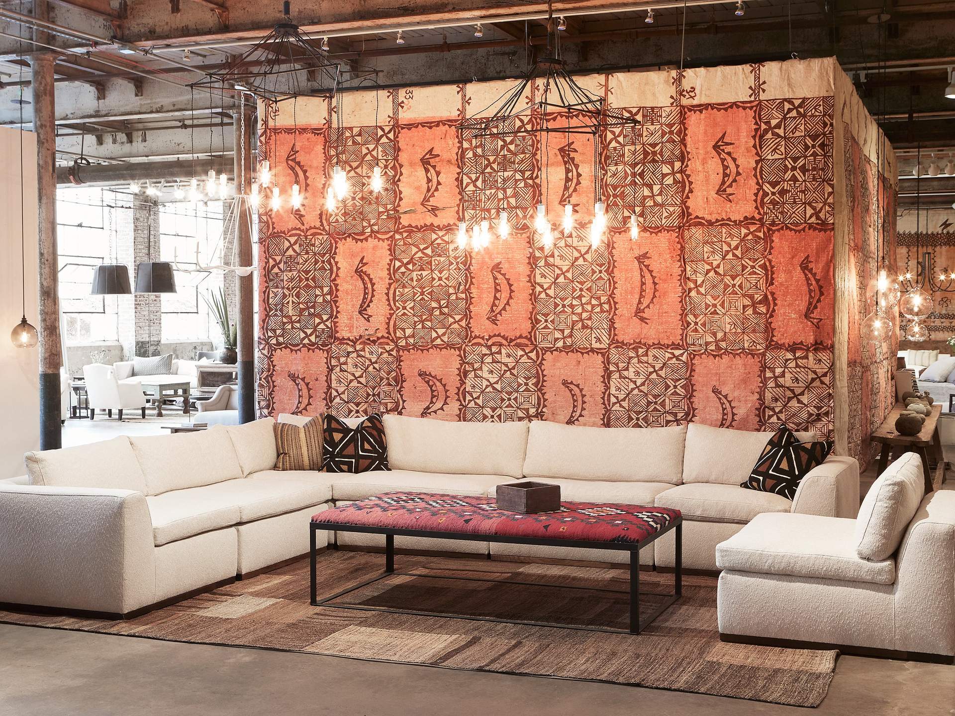 Lorenzo Sectional - Thumbnail 3