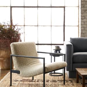 Cisco Home Griffin Chair