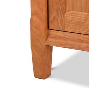 Vermont Shaker 1-Drawer Nightstand with Door