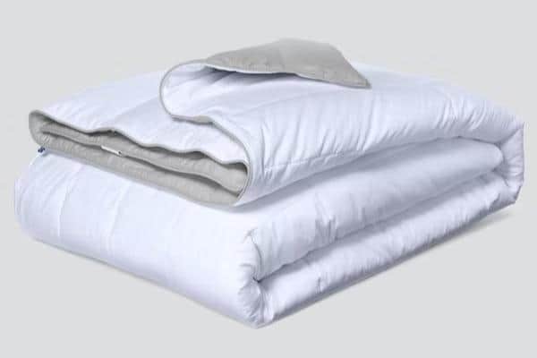 Lightweight Humidity Fighting Duvet image