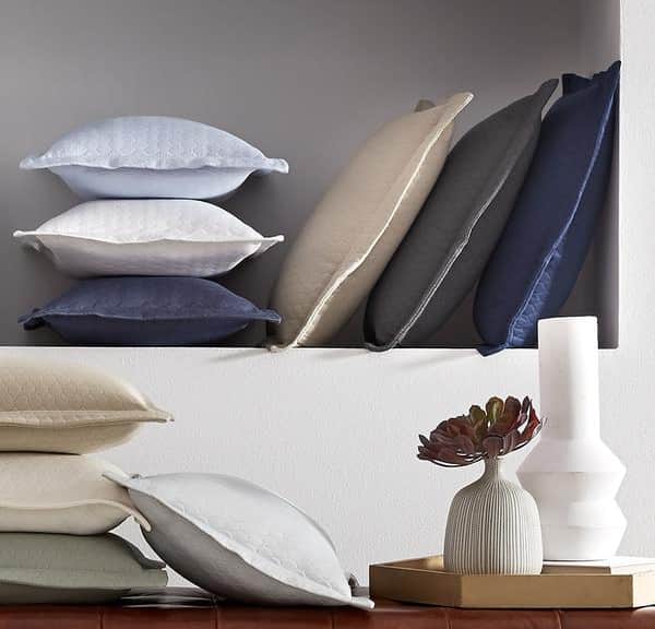 Favo Bed Skirt image