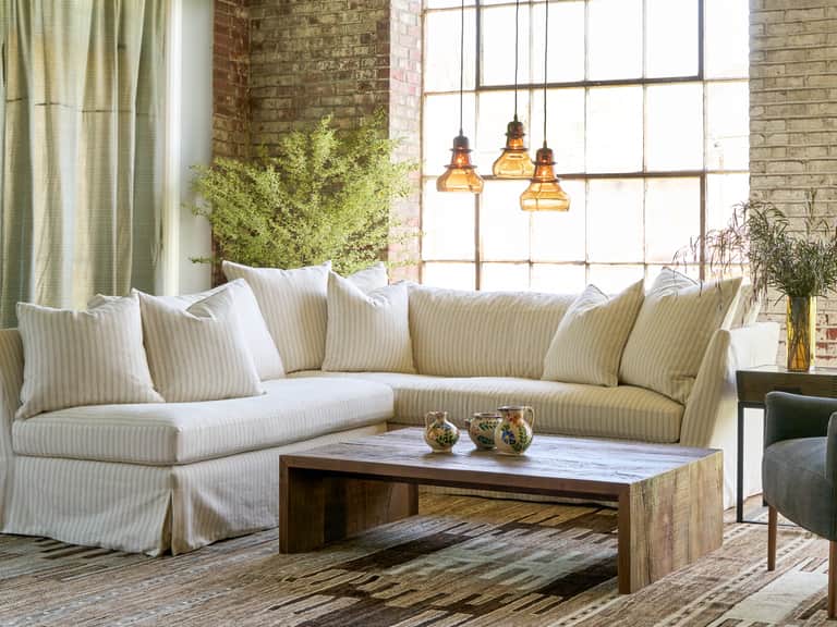 Cisco Seda Sectional