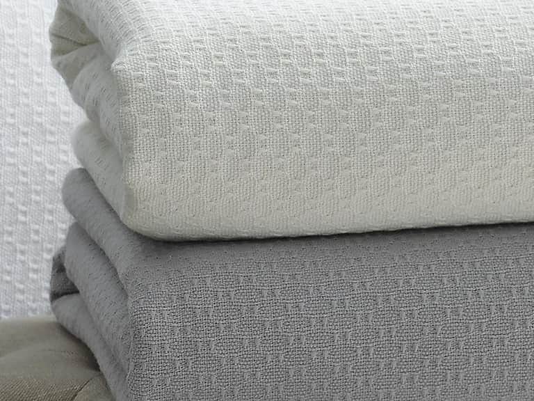 Sferra Corino Cotton Blanket
