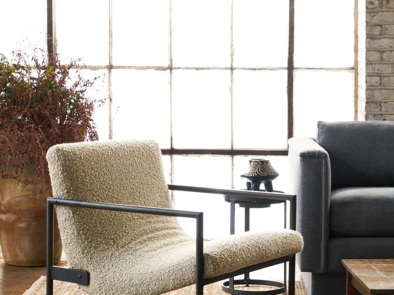 Cisco Home Griffin Chair