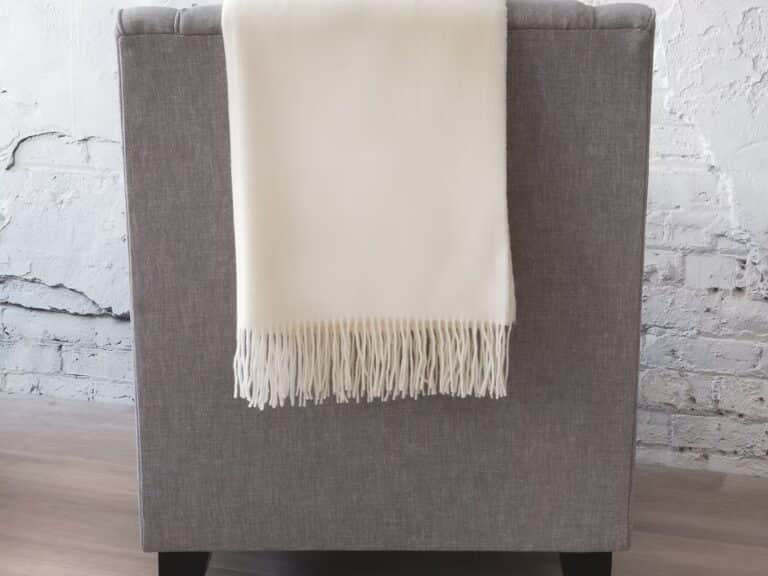 St Geneve Freya Wool and Cashmere Throw image