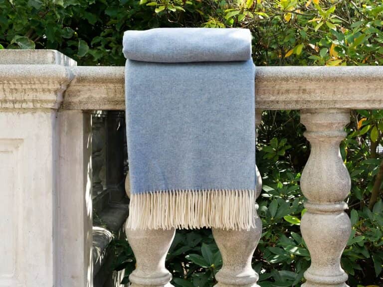 St Geneve Freya Wool and Cashmere Throw image