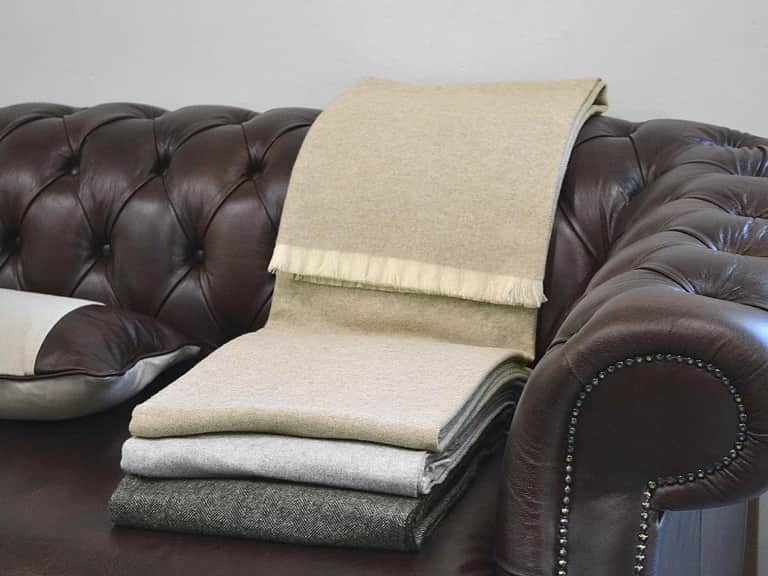 Signoria Firenze Alpi Throw Blanket