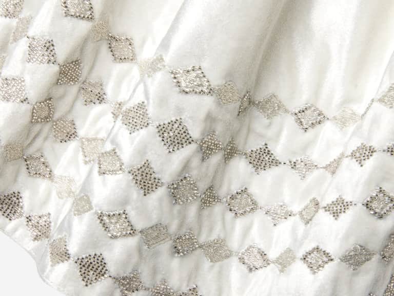 Lucido Treeskirt image