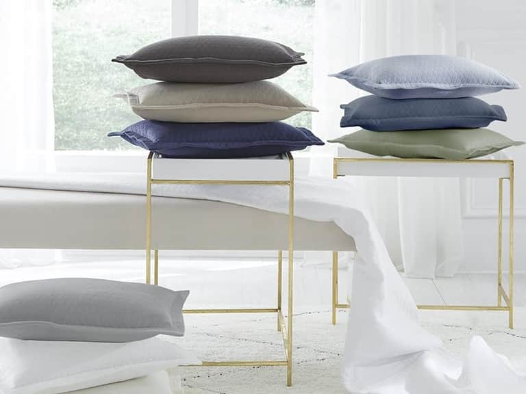 Favo Bed Skirt image