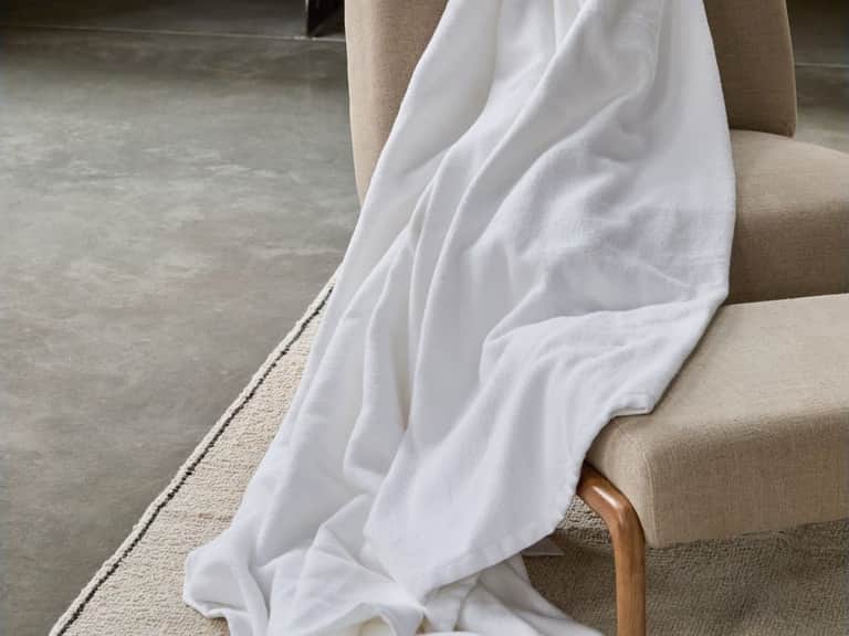 Bovi Finnley Cotton Blanket image