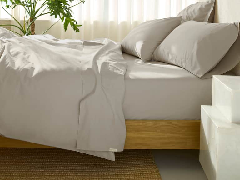 Refined Organic Percale Sheet Set image