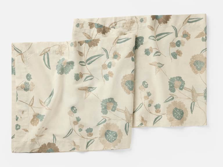 Aurora Print Table Runner image