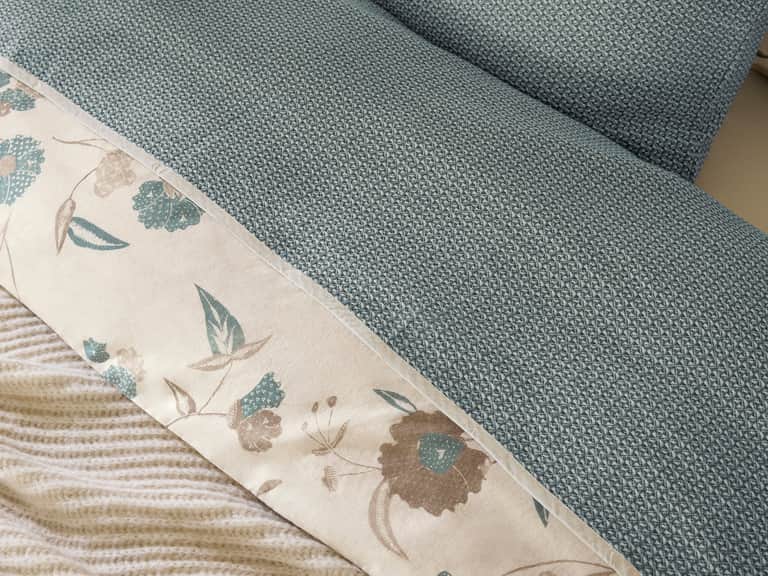 Honeycomb Organic Blanket image