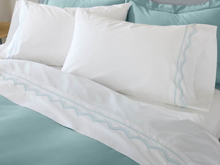 Refined Organic Percale Sheet Set image
