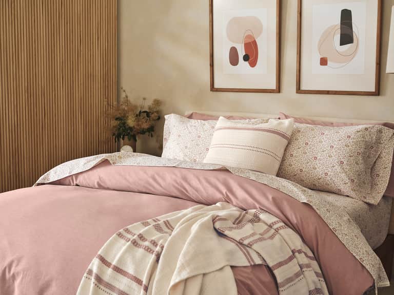 Organic Crinkled Percale&trade; Duvet Cover image