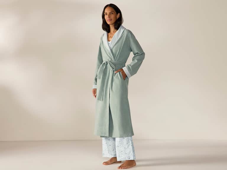 Women's Cloud Brushed Organic Flannel Robe image