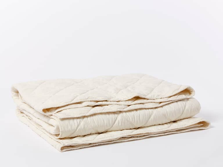 Diamond-Stitched Organic Cotton Comforter image