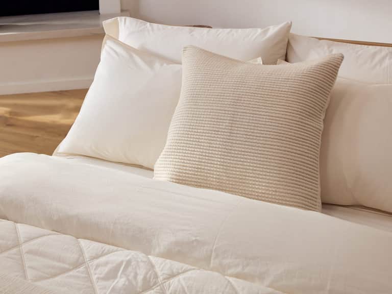 Organic Crinkled Percale&trade; Duvet Cover image