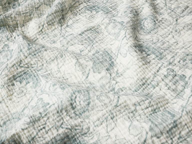 Balboa Organic Matelasse Print Throw image