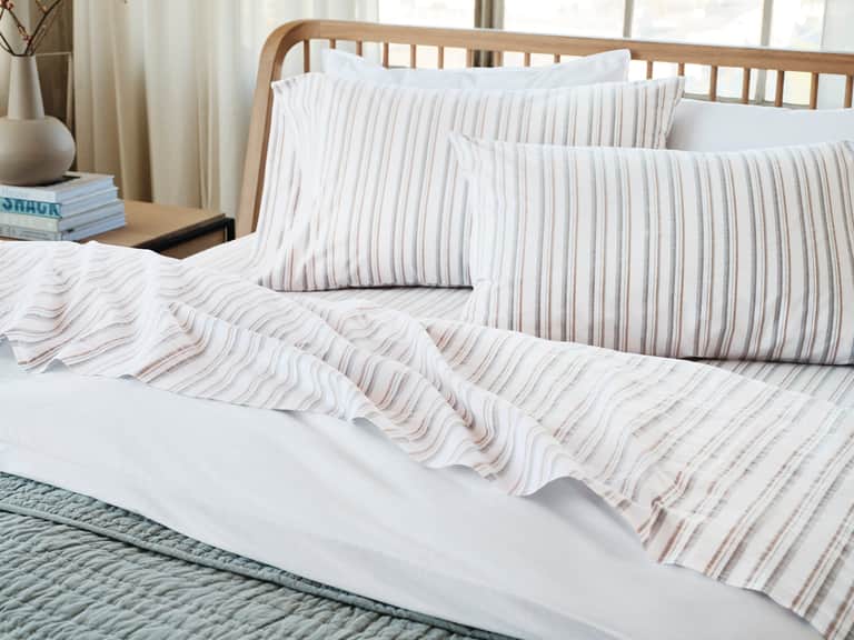 Organic Crinkled Percale&trade; Sheet Set image
