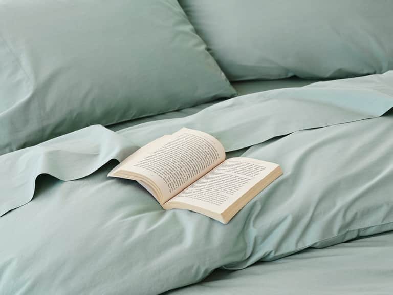 Refined Organic Percale Sheet Set image