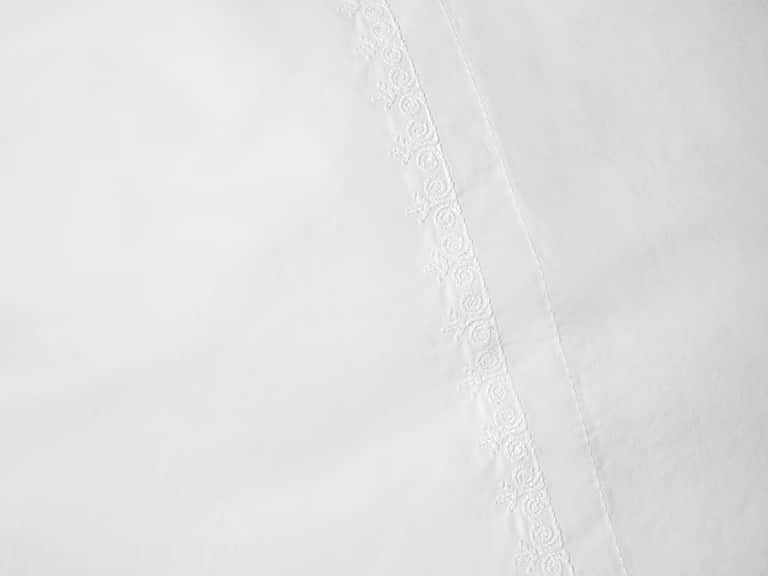 Refined Organic Percale Sheet Set image