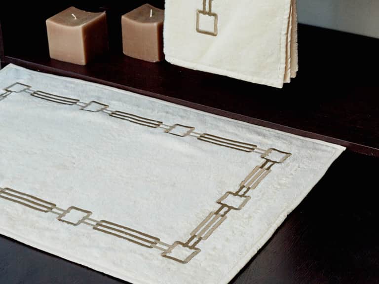 Retr&ograve; Classic Bath Mat image