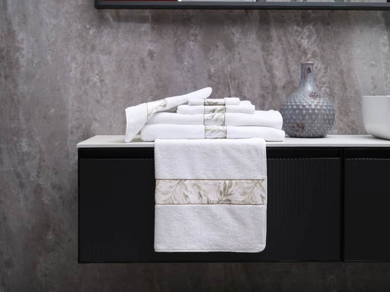 Natura Luxury Bath Math image