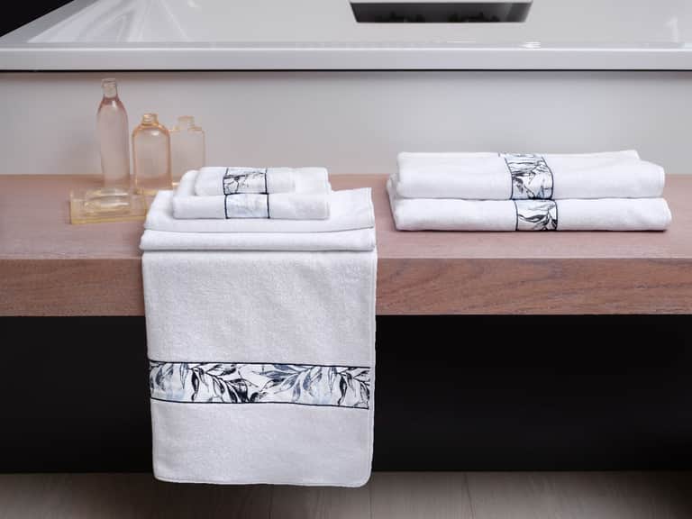 Natura Luxury Bath Math image