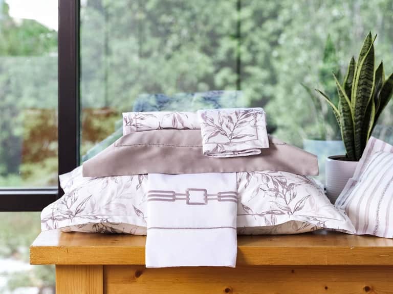 Natura Fitted Sheet image