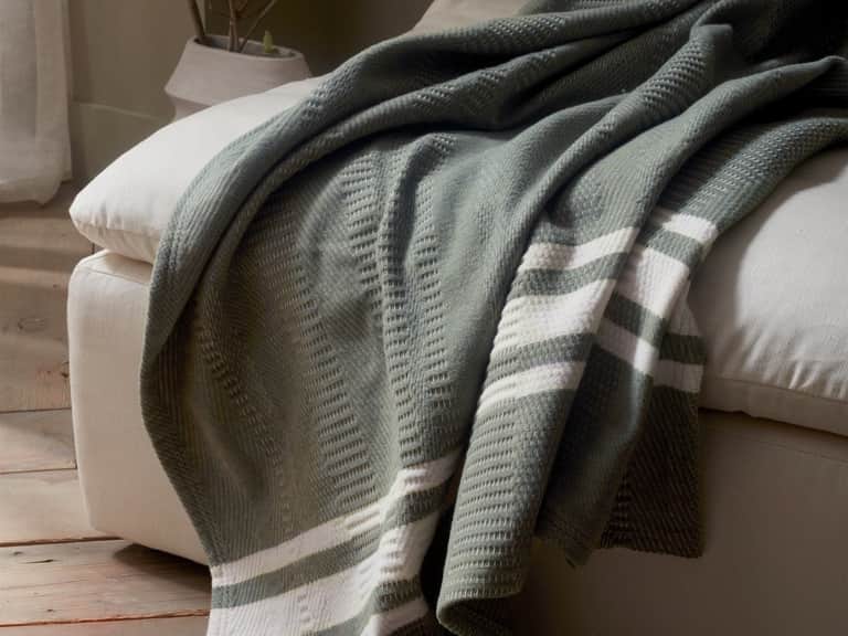 Cirrus Supersoft Organic Cotton Throw image