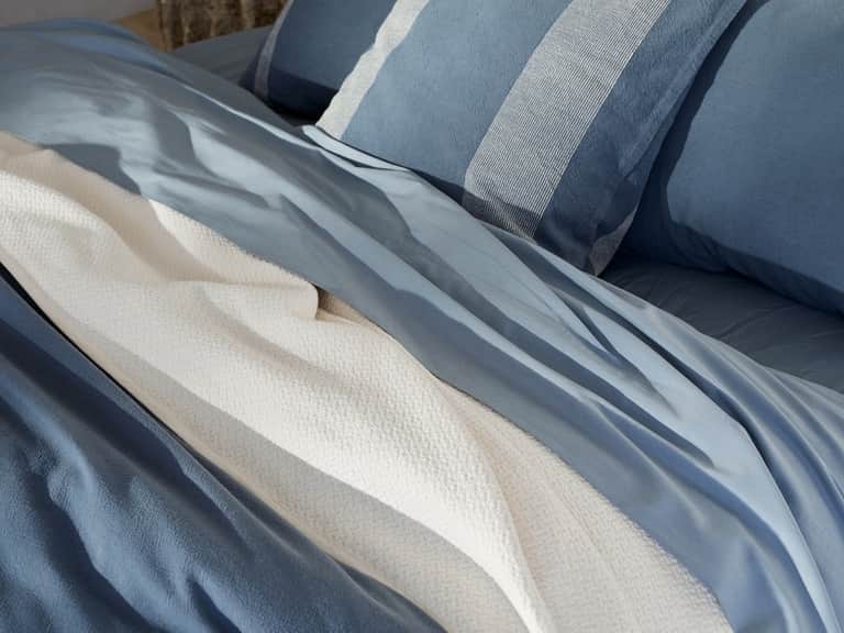 Honeycomb Organic Blanket image