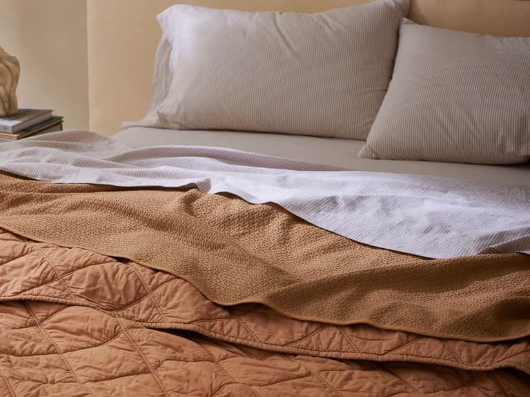 Honeycomb Organic Blanket image