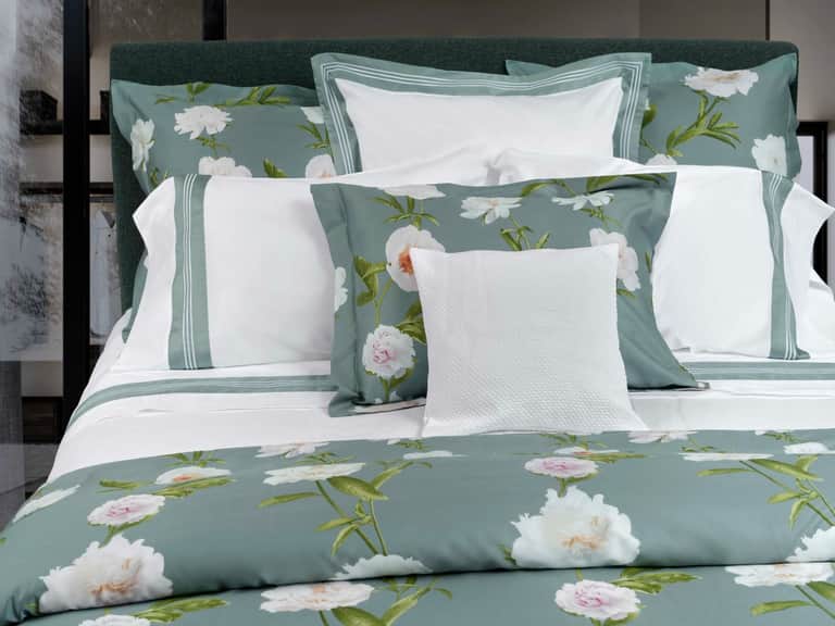 Regale Duvet Cover image