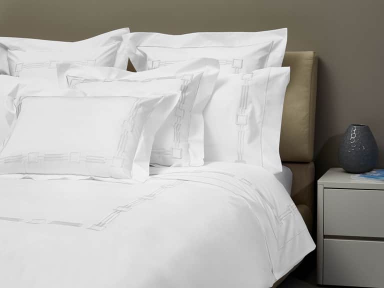 Retr&ograve; Duvet Cover image