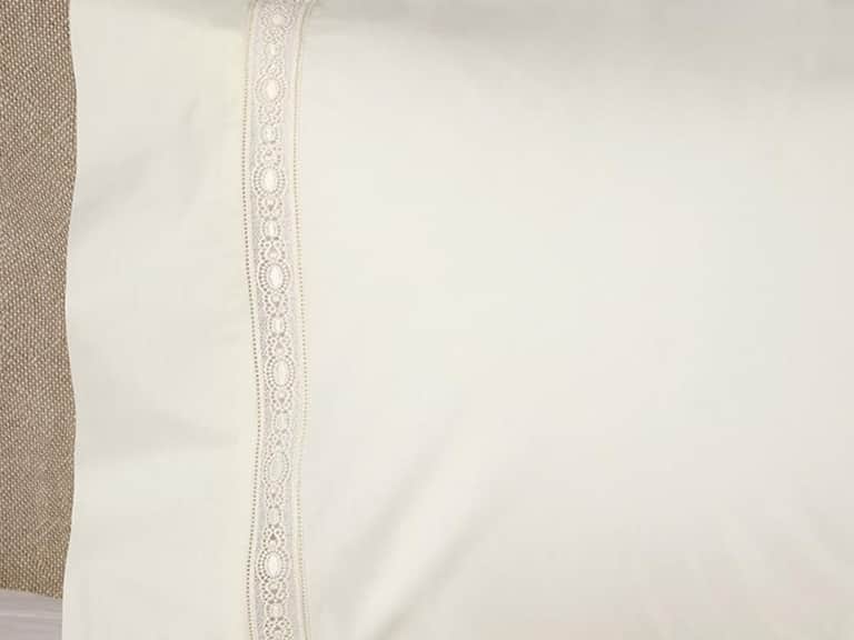 SFERRA Giza 45 Lace Pillowcases image