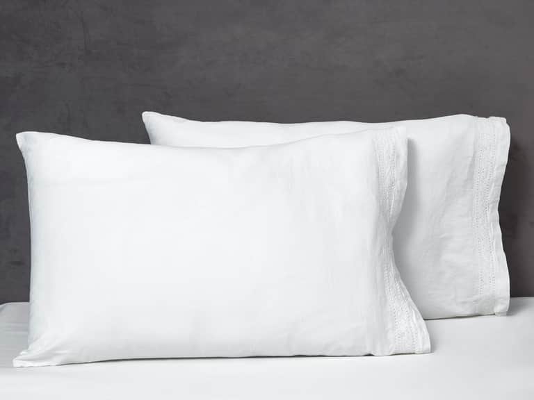 Viola Lace Pillowcases image