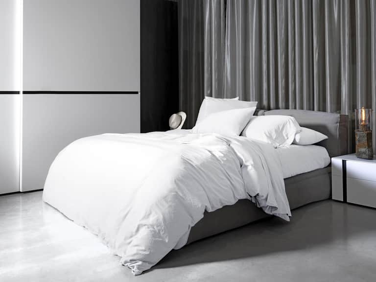 Viola Duvet Cover image