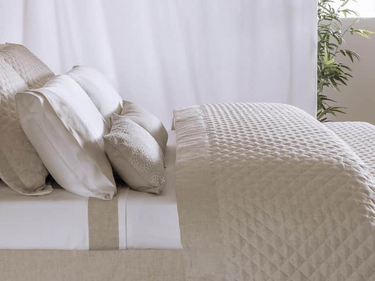 Bovi Hudson Linen Quilted Coverlet image