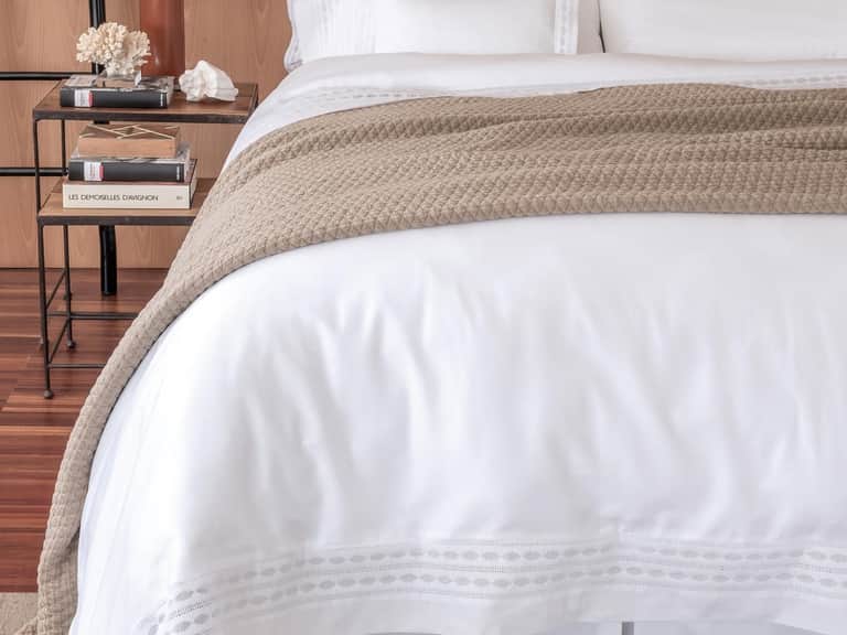 Bovi Simply Sateen Bed Skirt image