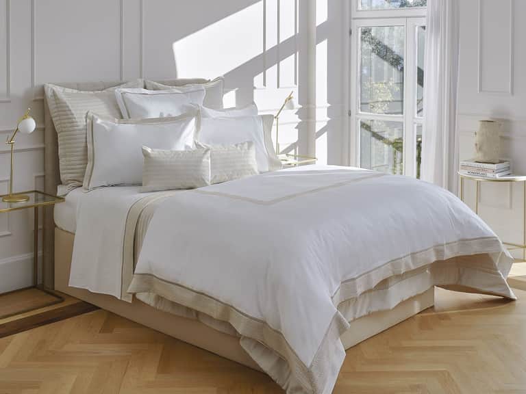 Bovi Windsor Cotton Sateen Sheet Set image