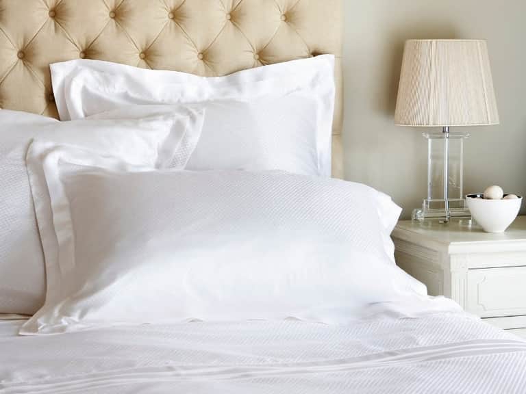 Eva White Silk Duvet Cover image