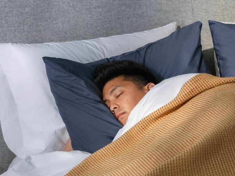 Foam Pillow with Snow Technology image