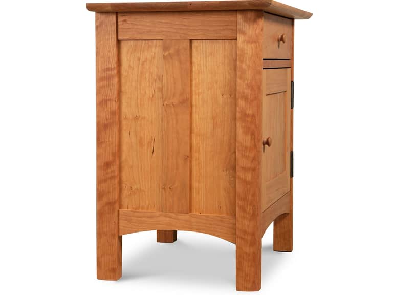 Heartwood Shaker 1-Drawer Nightstand with Door image