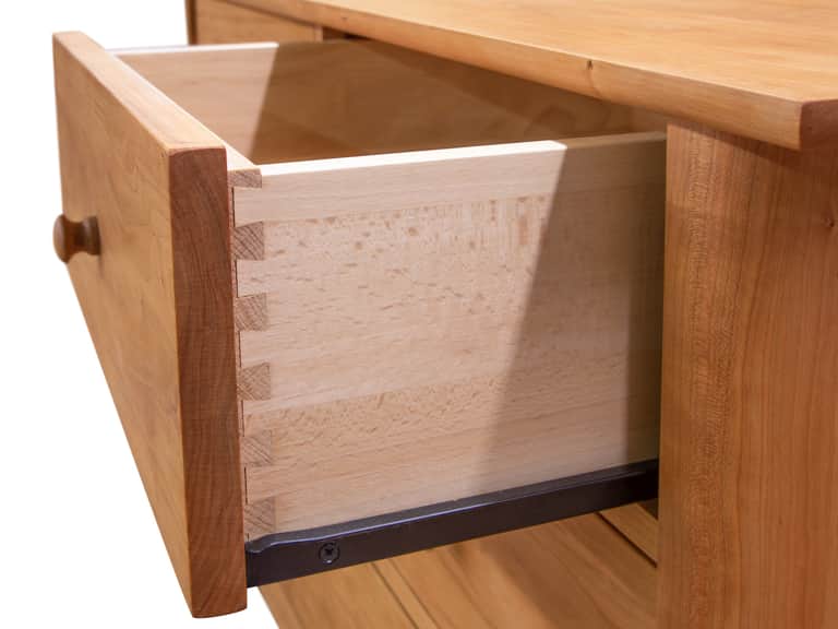 Heartwood Shaker 4-Drawer Dresser image