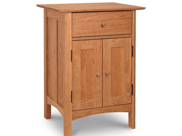 Heartwood Shaker Short Storage Chest image