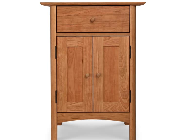 Heartwood Shaker Short Storage Chest image