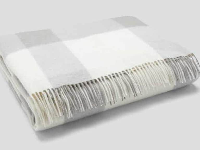 Bold Plaid Throw image