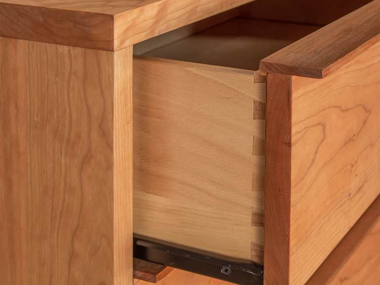 Kipling 8-Drawer Dresser image