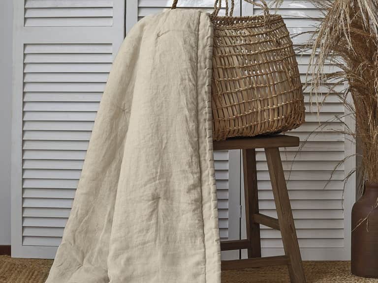 Bovi Madeira Linen Coverlet image